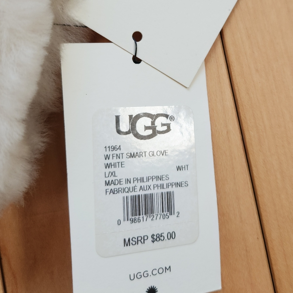 🎁UGG quilted women's white gloves with leather trim L/XL - Picture 9 of 13